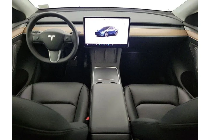 $33998 : Tesla Model Y 2022 AWD Long image 9