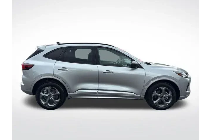 $26901 : Ford Escape 2023 AWD ST-Line image 6