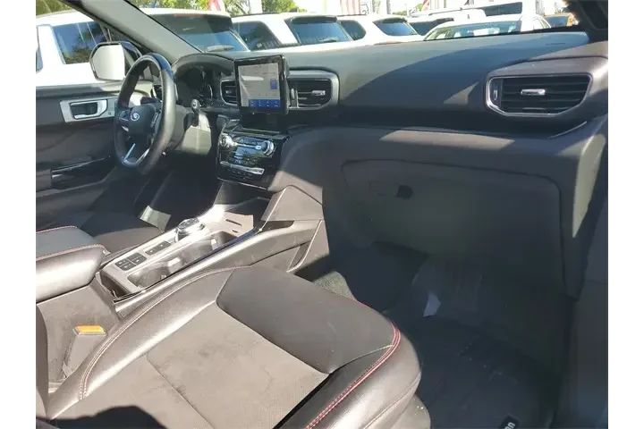 Ford Explorer 2023 ST-Line 4 image 10