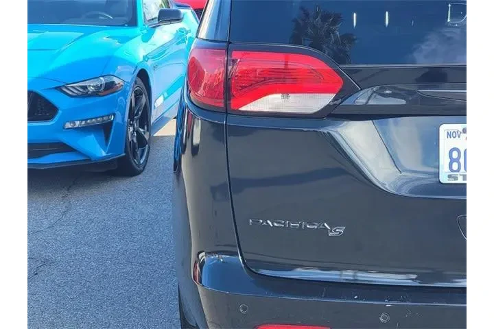 $18991 : Chrysler Pacifica 2018 Touri image 6