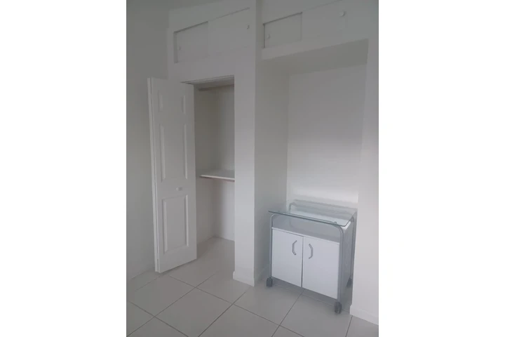 $1600 : Renta de efficiency image 5