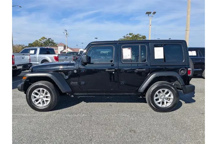 $28138 : Jeep Wrangler 2023 4x4 Sport image 6