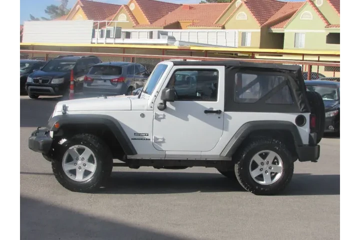 $12995 : 2012 Wrangler Sport image 5
