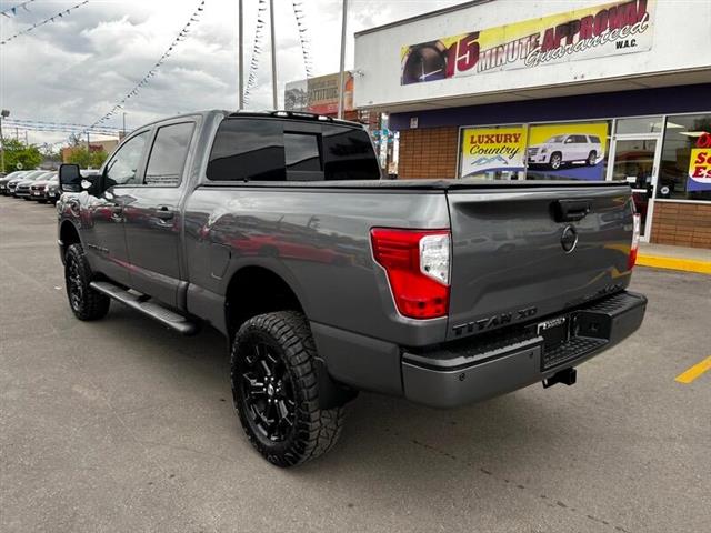 $33889 : 2019 Titan XD 4x4 Diesel Crew image 3