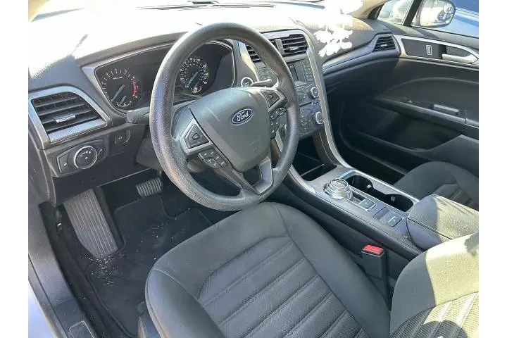 $11989 : Ford Fusion 2018 SE 4dr Seda image 8