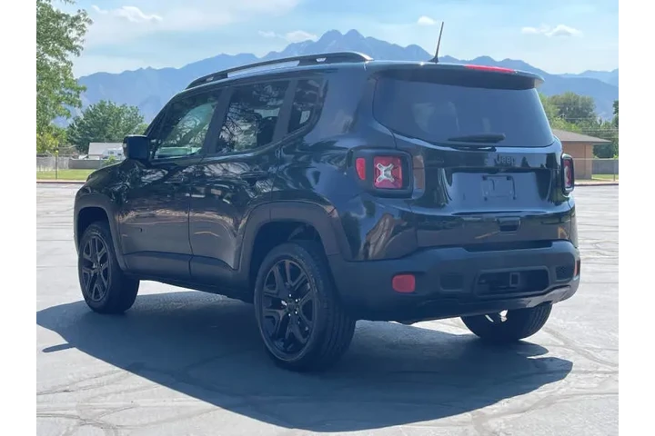 $8400 : 2018 Renegade Altitude image 4