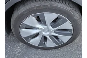 $35219 : Tesla Model Y 2024 AWD Long thumbnail