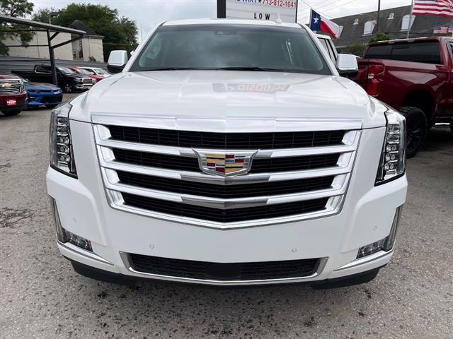 2017 Escalade 4WD 4dr image 2