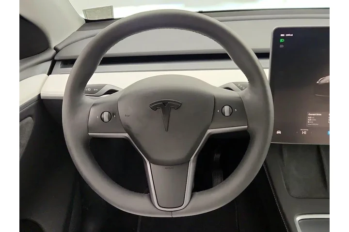 $39998 : Tesla Model Y 2024 AWD Long image 10
