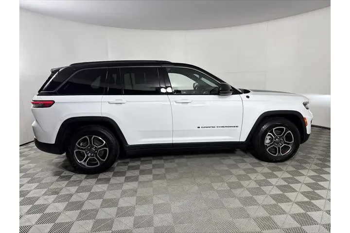 $32654 : Jeep Grand Cherokee 2022 4x4 image 9