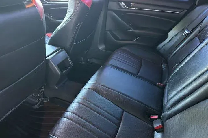 $24900 : Honda Accord 2019 Sport 4dr image 7