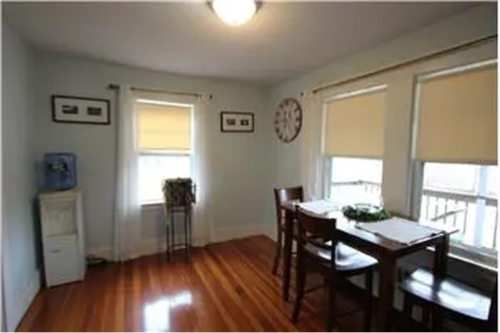 $2700 : Rental property with 3 bedro image 5