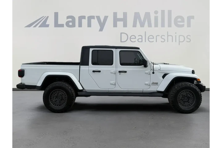 $24590 : Jeep Gladiator 2020 4x4 Over image 6