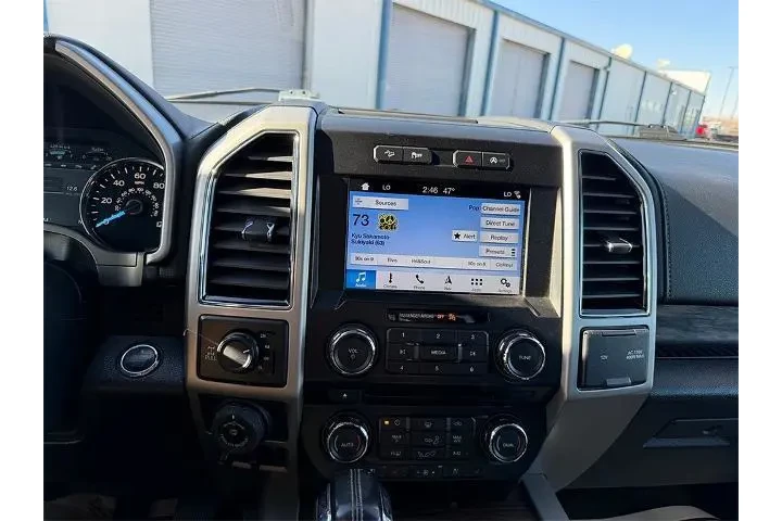 $28000 : Ford F-150 2018 4x4 Lariat 4 image 9