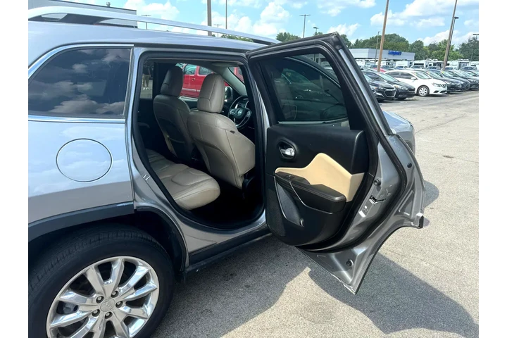 $12480 : 2017 Cherokee Limited FWD image 9
