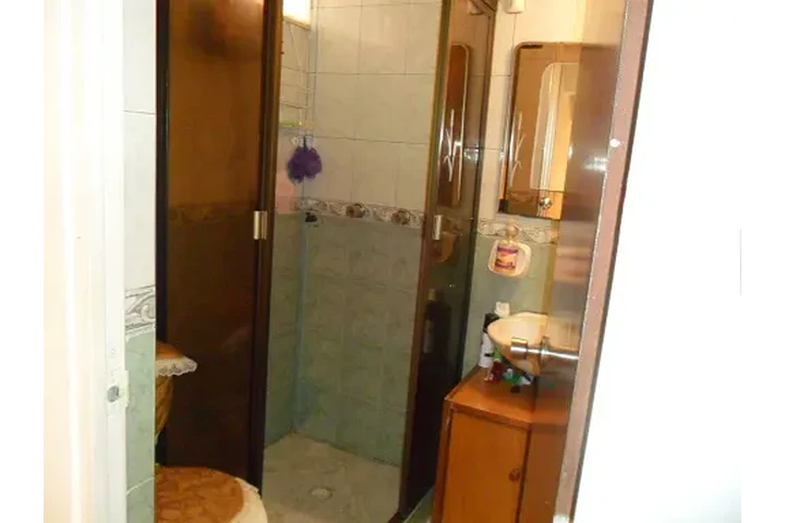 $270000000 : CONFORTABLE CASA EN TINTAL image 7