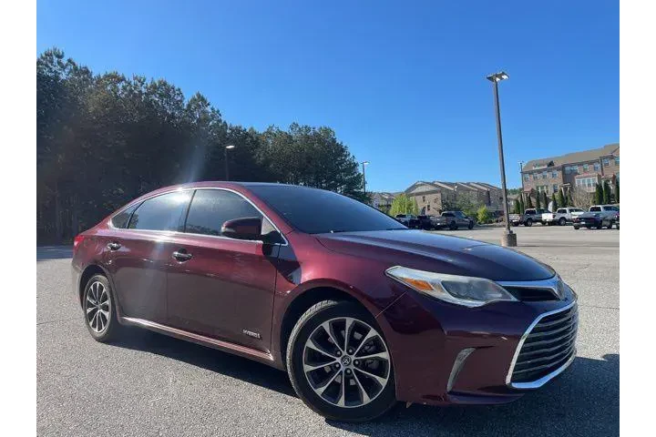 $18039 : Toyota Avalon Hybrid 2017 XL image 1