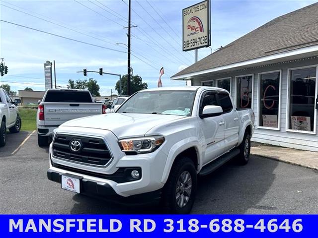 $29900 : 2017 Tacoma SR5 Double Cab Lo image 1