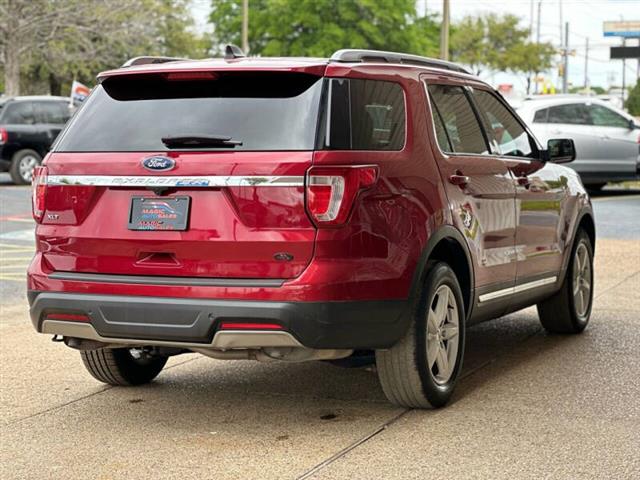 $23499 : 2019 Explorer XLT image 10