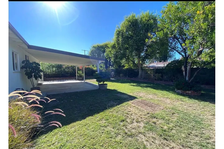 $3950 : Charming Single-Family home image 8
