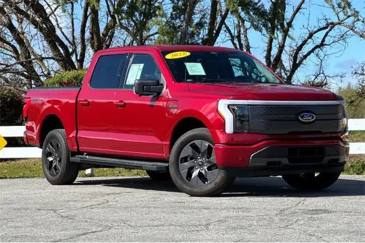 $39788 : Ford F-150 Lightning 2022 AW image 2