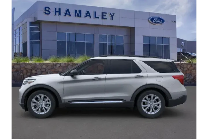 $33757 : Ford Explorer 2024 XLT 4dr S image 3