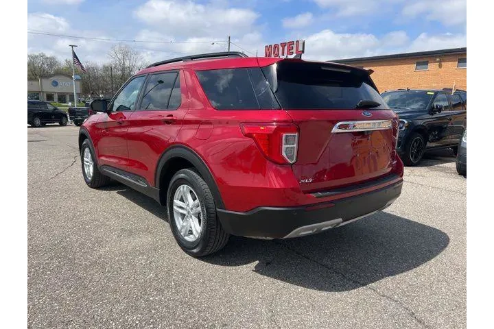 $32515 : Ford Explorer 2023 AWD XLT 4 image 6