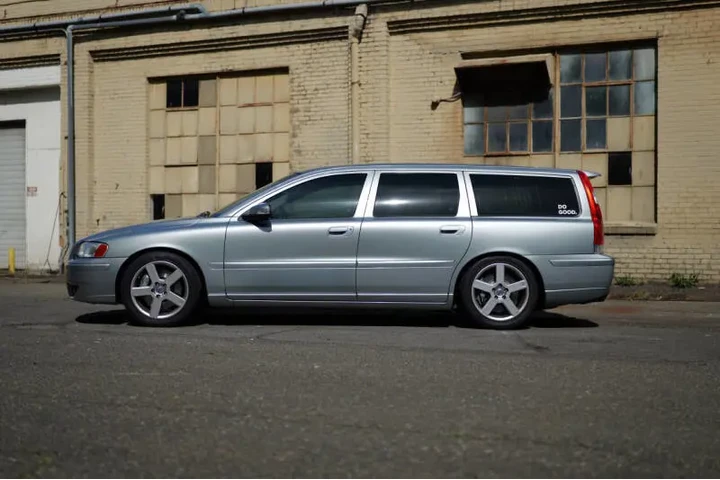 $13988 : 2007 V70 R image 4