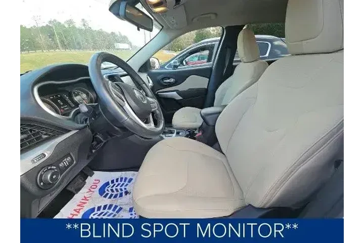 $16998 : Jeep Cherokee 2017 4x4 Latit image 7