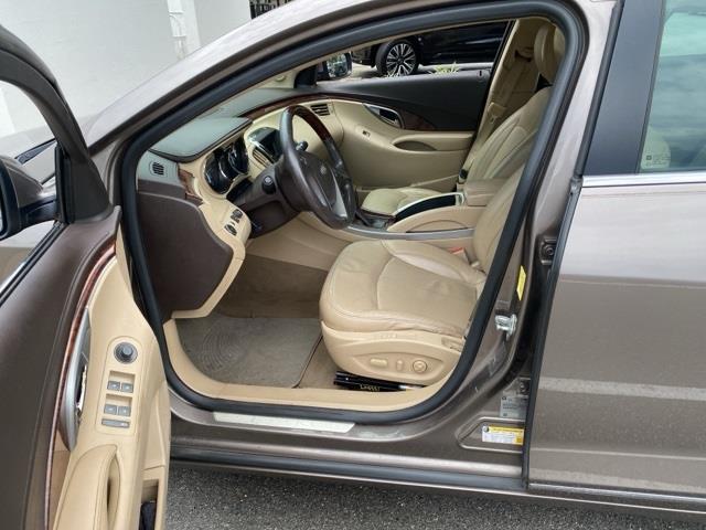 $8989 : PRE-OWNED 2011 BUICK LACROSSE image 6