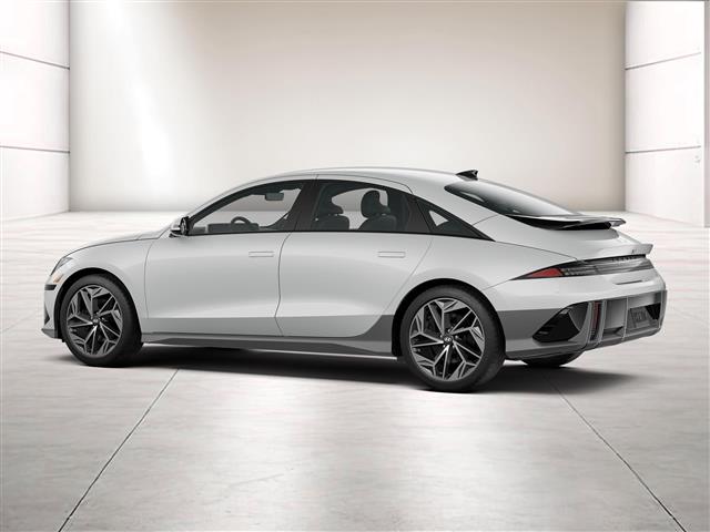 $40035 : New 2024 Hyundai IONIQ 6 SEL image 4