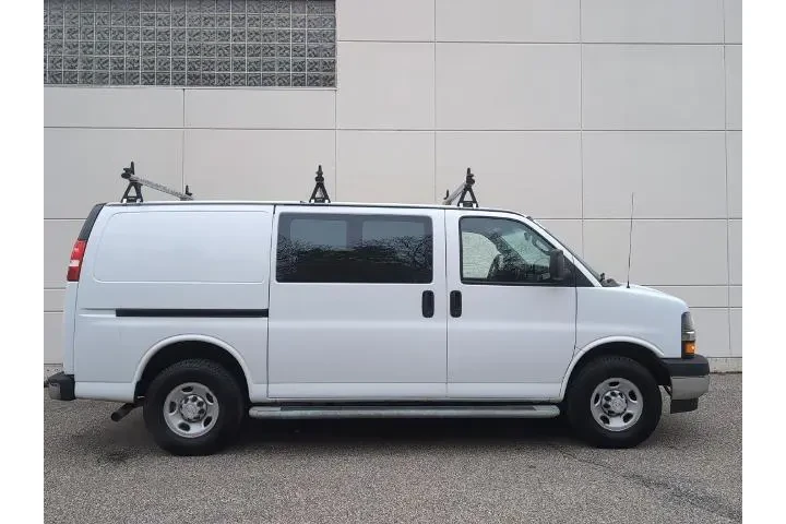 $17795 : Chevrolet Express 2018 2500 image 5