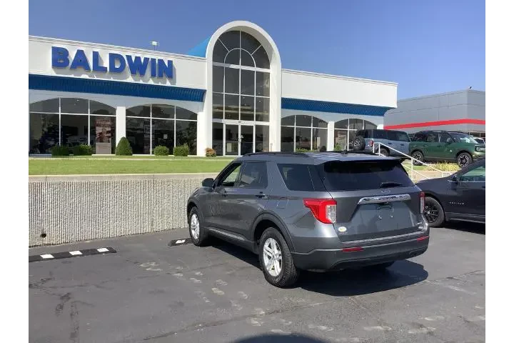 $28950 : Ford Explorer 2022 AWD XLT 4 image 5