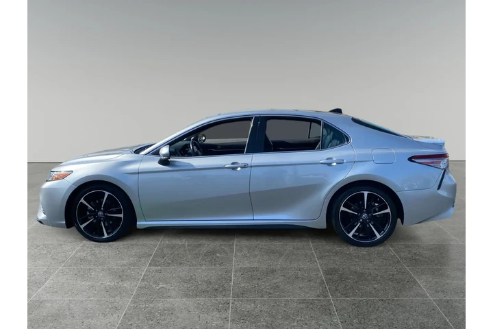 $28217 : Toyota Camry 2018 XSE V6 4dr image 2