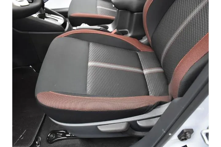 $18991 : Nissan Versa 2025 SR 4dr Sed image 7