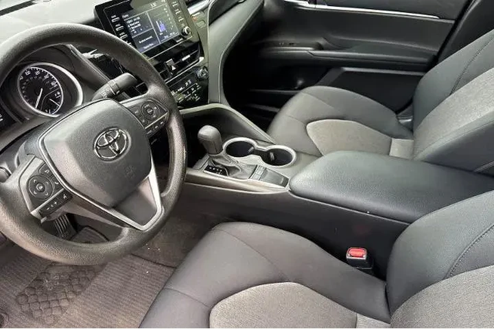 $18995 : Toyota Camry 2023 LE 4dr Sed image 9