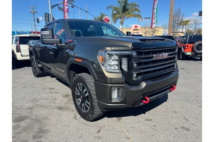 $43998 : 2023 GMC Sierra 2500HD AT4 image 3