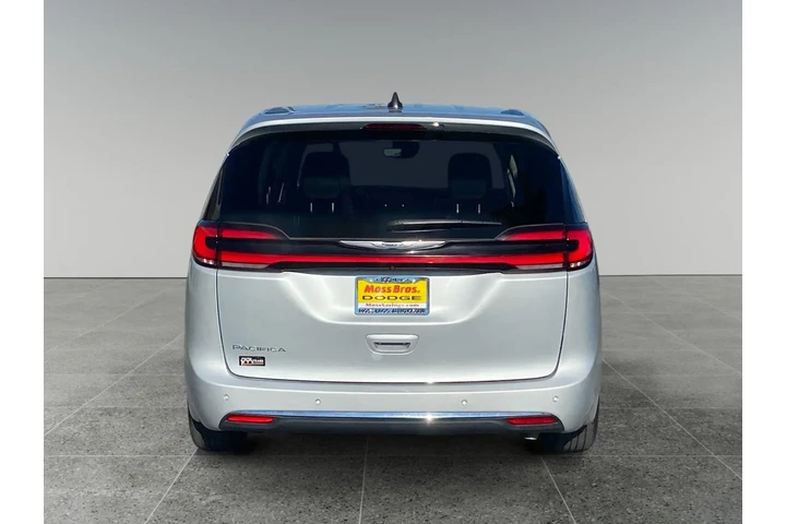 $29282 : Chrysler Pacifica 2023 Touri image 4