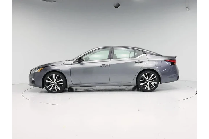 $21998 : Nissan Altima 2022 2.0 SR 4d image 3