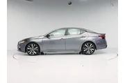 $21998 : Nissan Altima 2022 2.0 SR 4d thumbnail