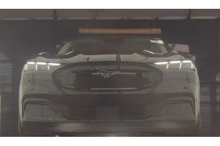 $32991 : Ford Mustang Mach-E 2025 AWD image 3