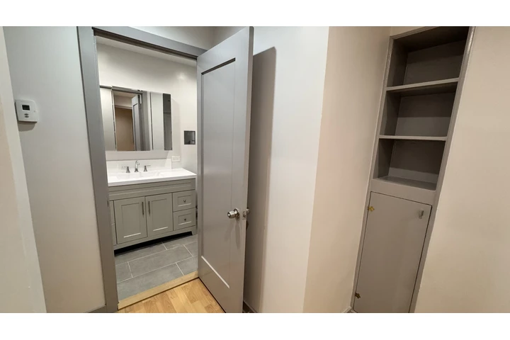 $3800 : Casa  4 Recámaras 2 Baños image 10