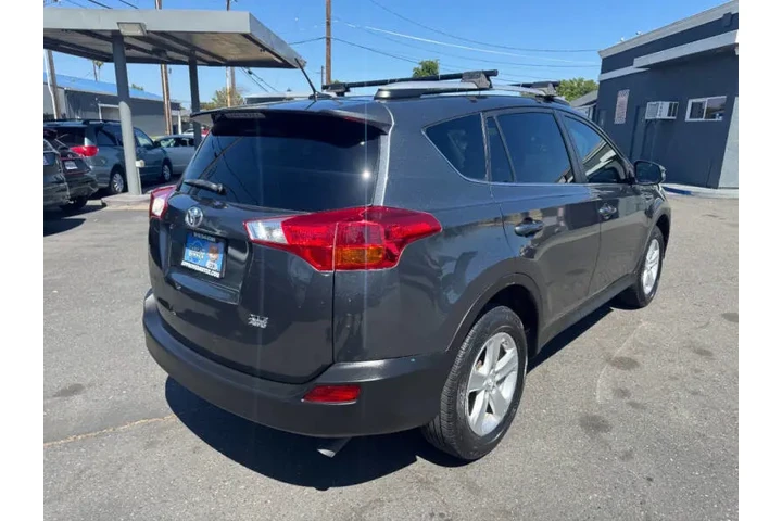 $12998 : 2014 RAV4 XLE image 8