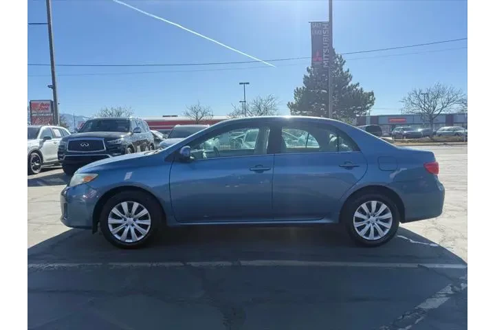 $8999 : Toyota Corolla 2013 S 4dr Se image 4