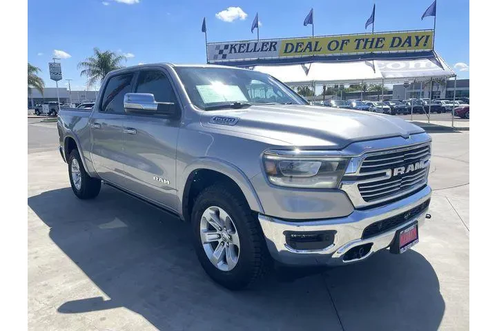 $35555 : Ram 1500 2020 4x4 Laramie 4d image 2