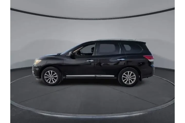 $13885 : Nissan Pathfinder 2016 4x4 S image 5