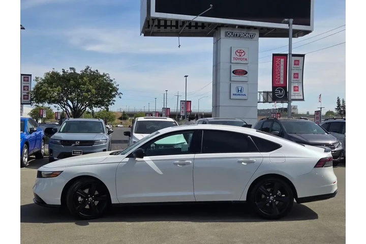 $31588 : Honda Accord Hybrid 2025 Spo image 4