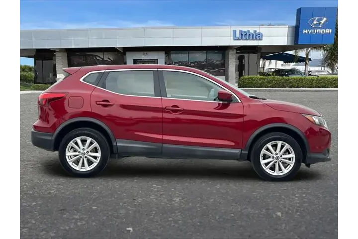 $11495 : Nissan Rogue Sport 2019 S 4d image 9