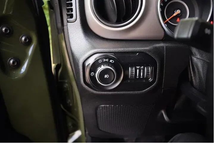 $23000 : Jeep Wrangler Unlimited 2020 image 7