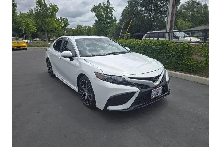 $25995 : Toyota Camry 2023 AWD SE 4dr image 3
